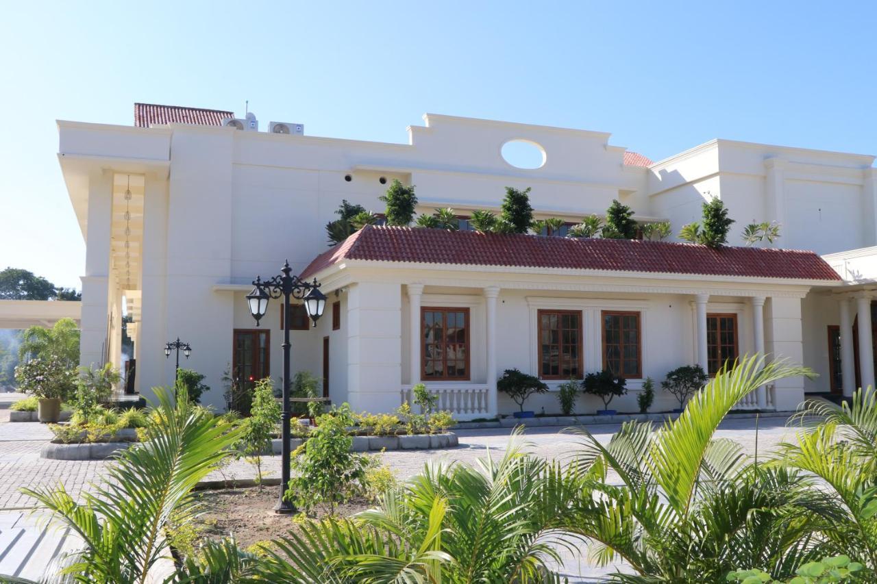 Royale De' Casa Resort Kāziranga エクステリア 写真
