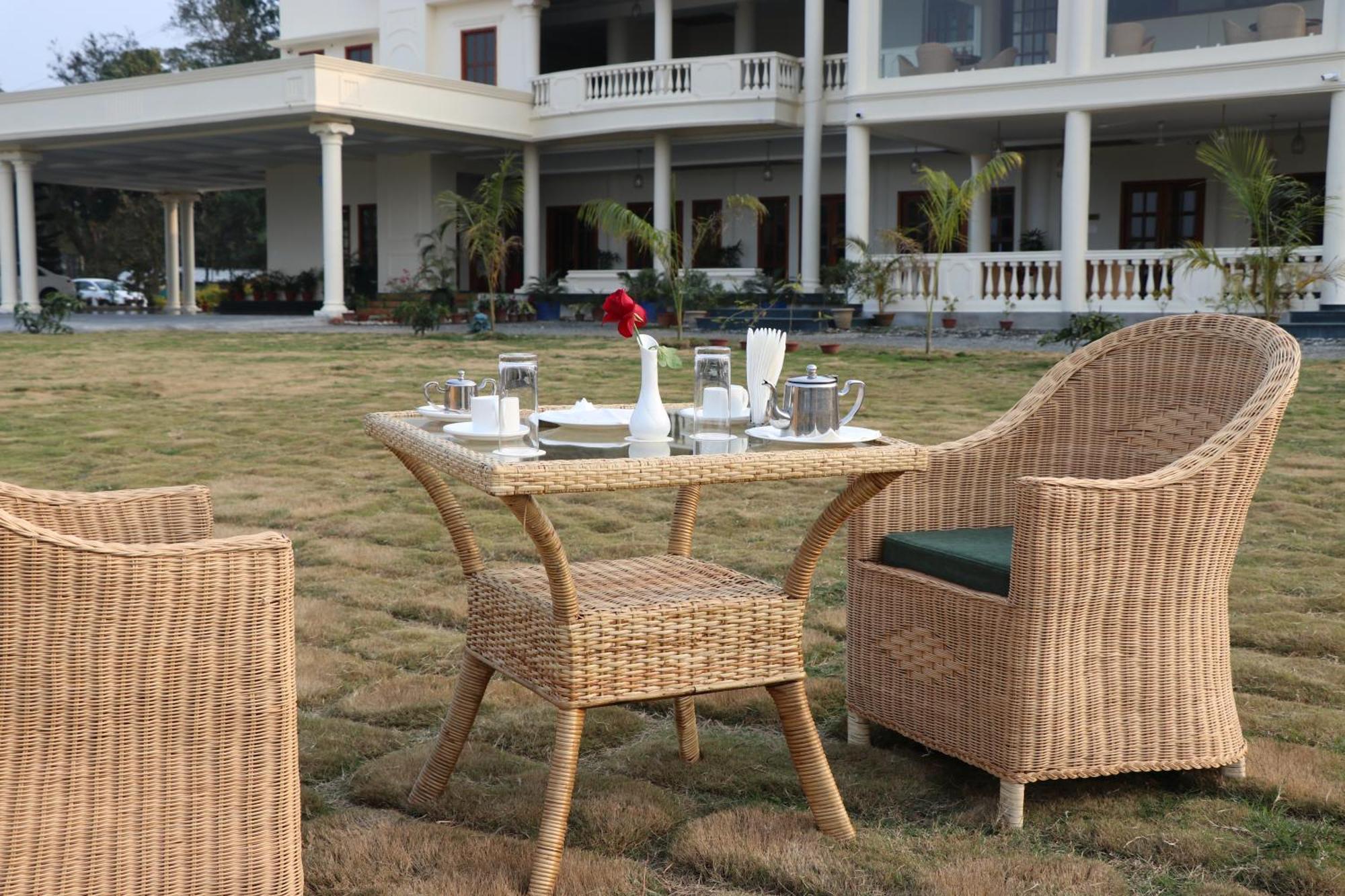Royale De' Casa Resort Kāziranga エクステリア 写真