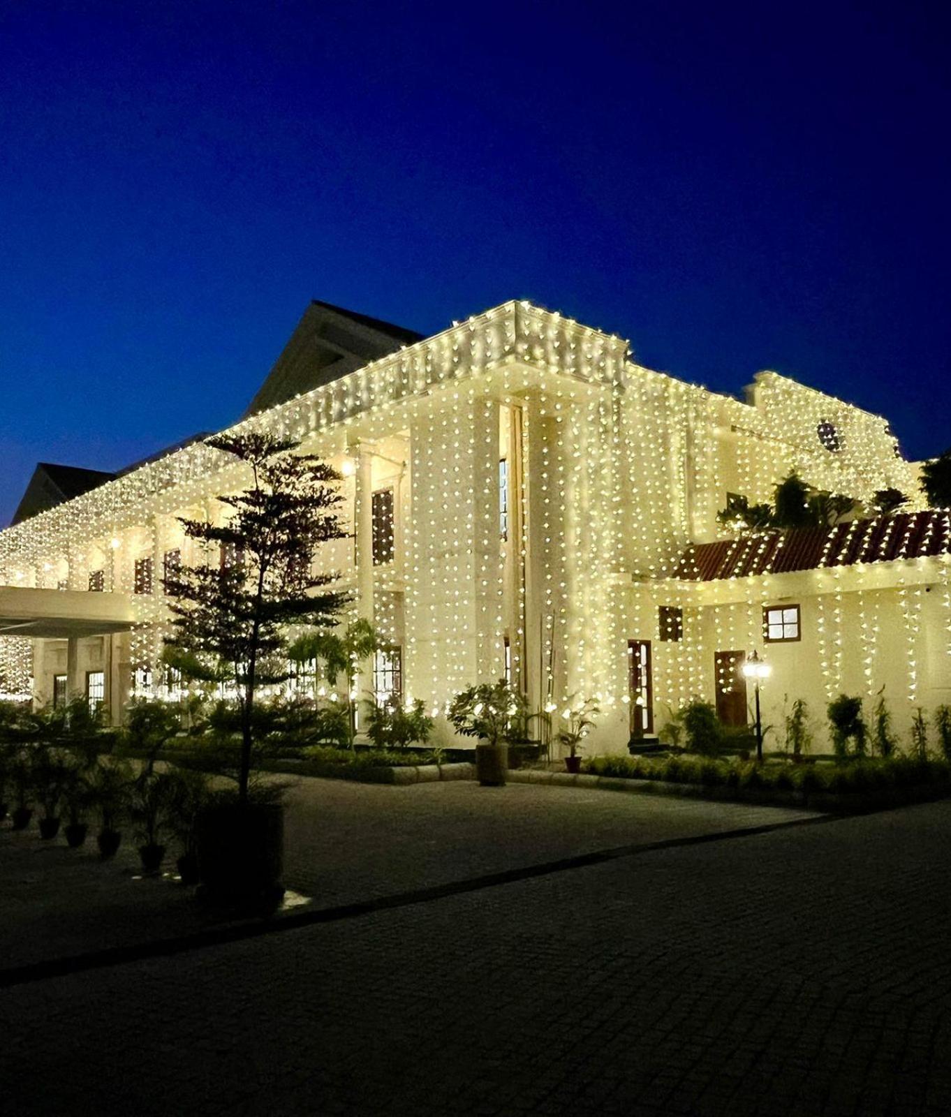 Royale De' Casa Resort Kāziranga エクステリア 写真