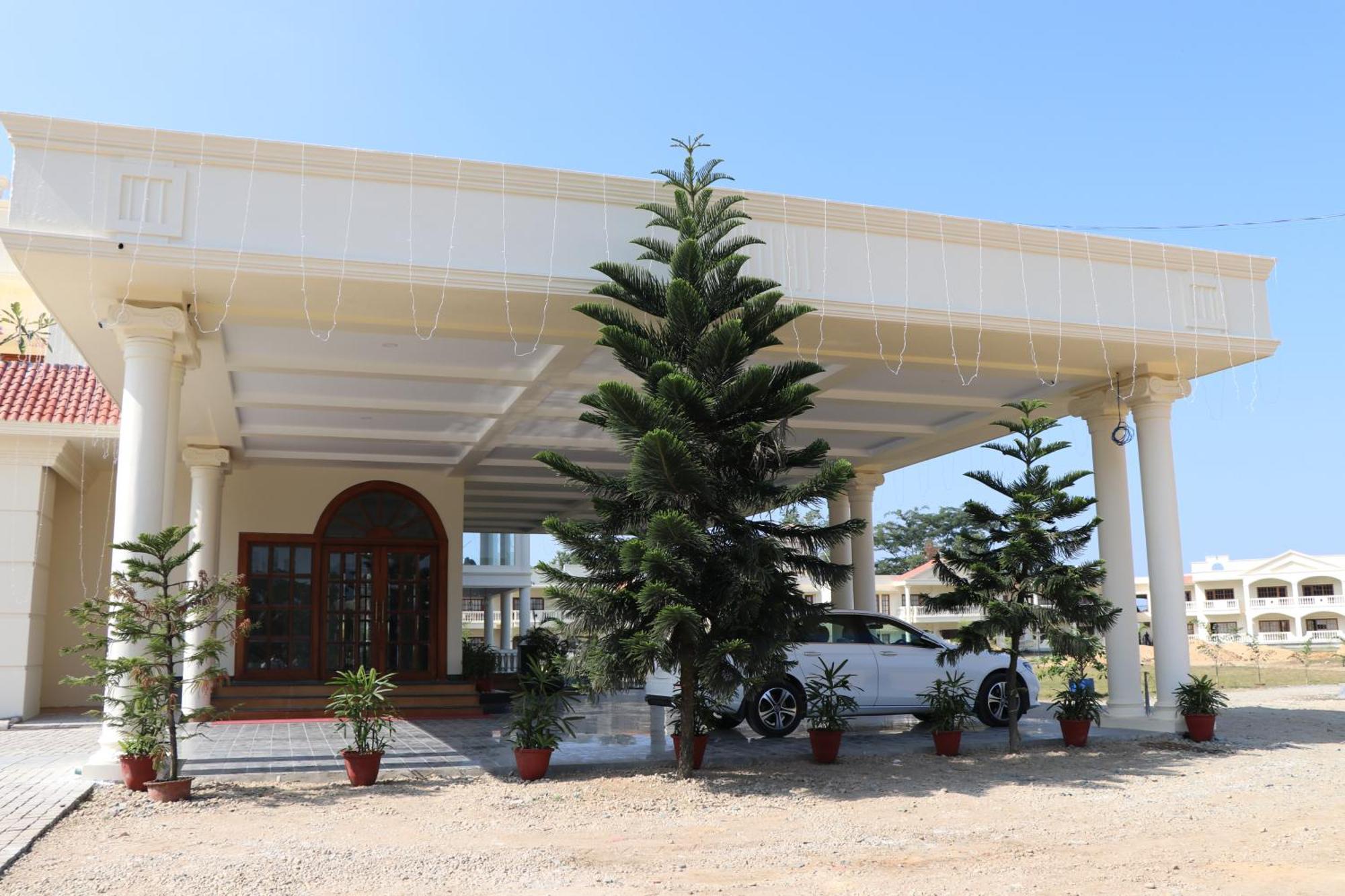 Royale De' Casa Resort Kāziranga エクステリア 写真