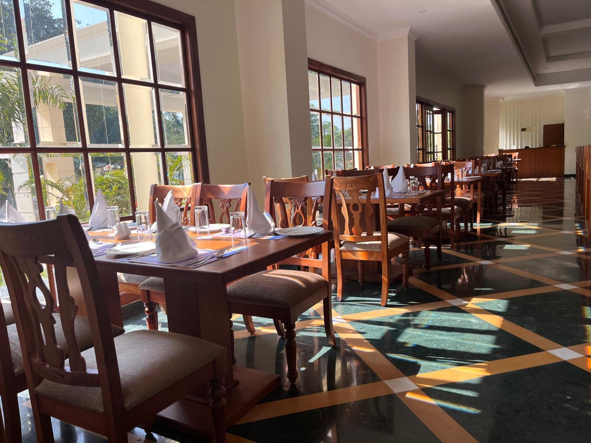 Royale De' Casa Resort Kāziranga エクステリア 写真